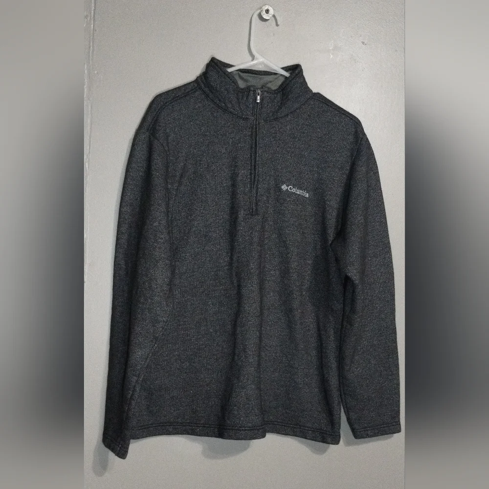 Columbia Men's Gray Quarter-Zip Pullover (L)
